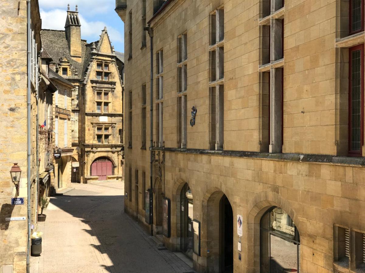 L Appart D En Face Sarlat Exterior foto